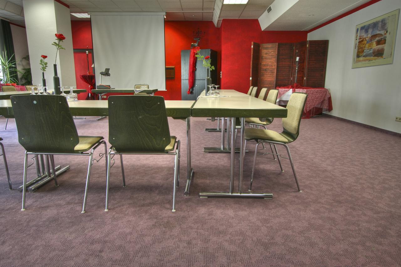 Sport Und Tagungshotel Kenzingen Kültér fotó