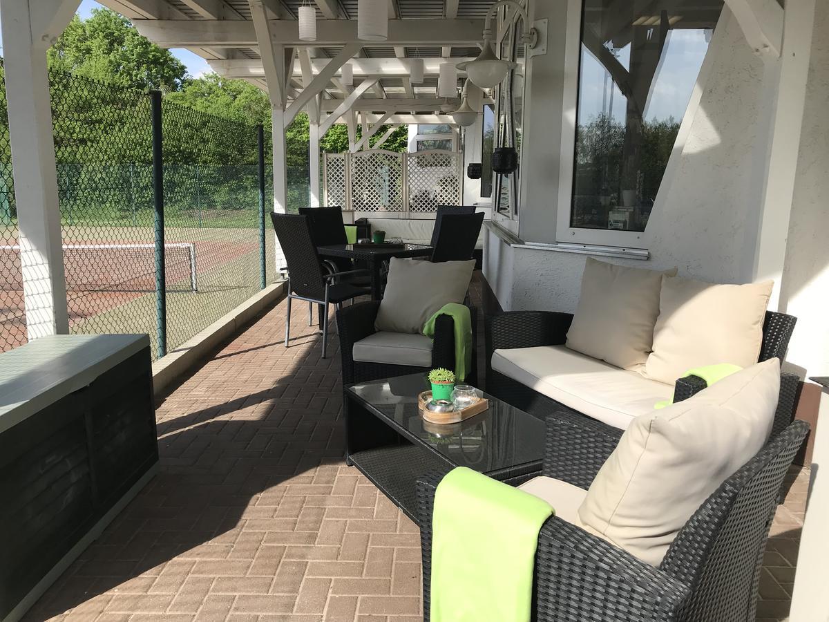 Sport Und Tagungshotel Kenzingen Kültér fotó